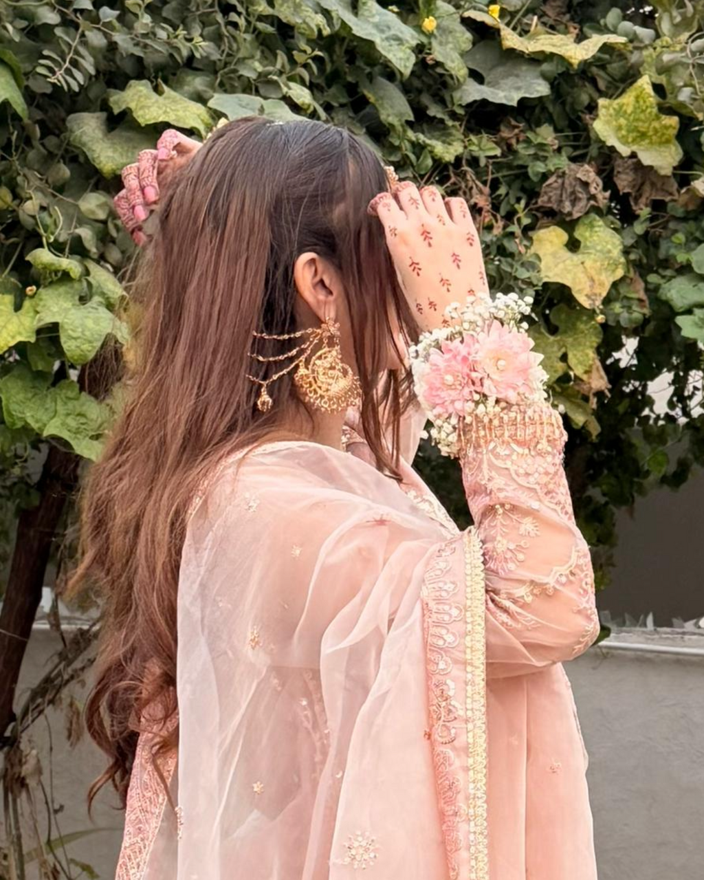 White & Pink Chrysanthemums Floral Bracelets