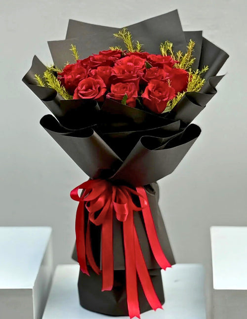15 Roses Luxury Love Bouquet