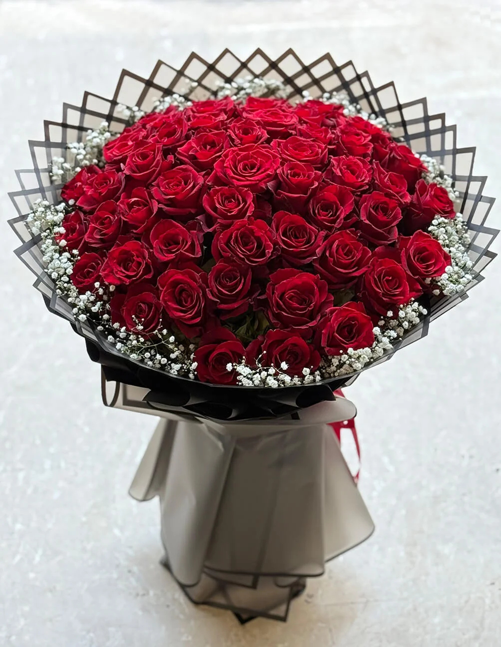 30 Roses Grand Love Bouquet