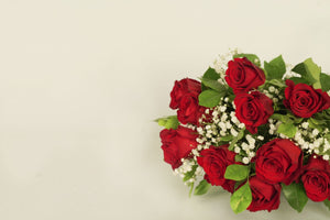 
            
                Load image into Gallery viewer, Classic Red Roses
            
        