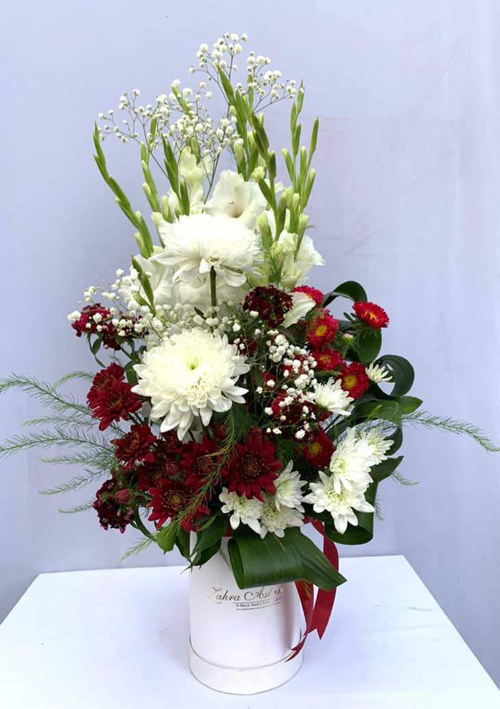 
            
                Load image into Gallery viewer, Floral Box: Red &amp;amp; White
            
        